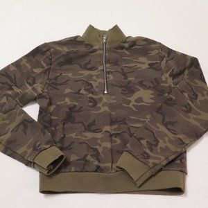 Camouflage half zip sweatshirt